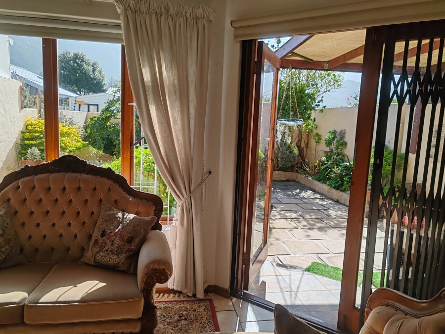 3 Bedroom Property for Sale in Kleinmond Western Cape